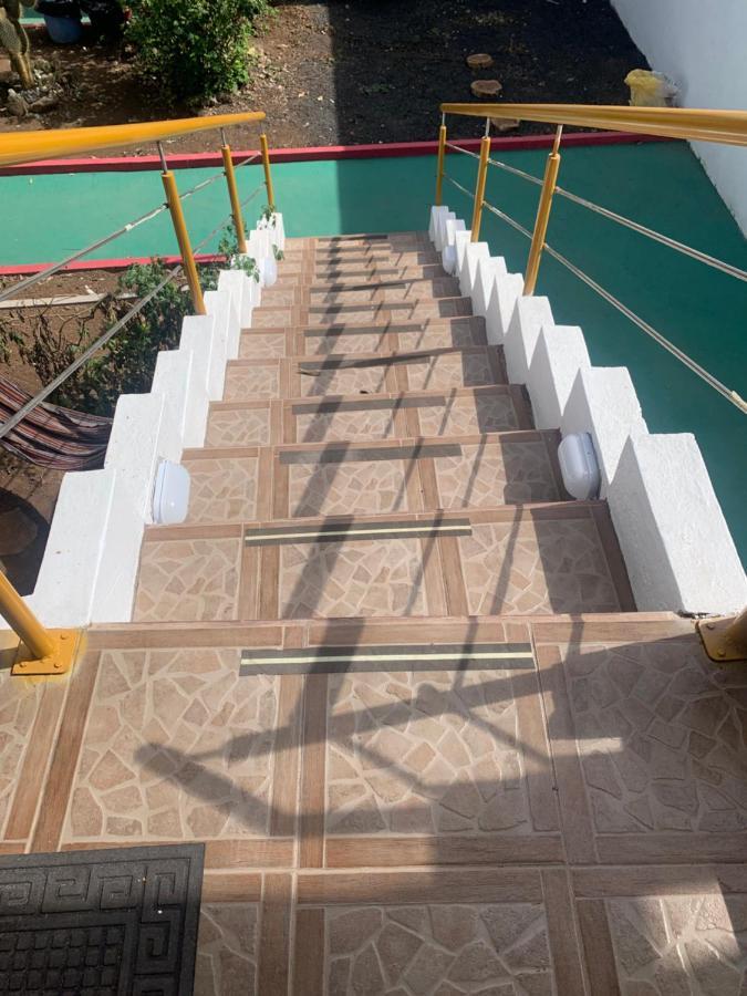 Hostal White House Galapagos Puerto Ayora  Ngoại thất bức ảnh