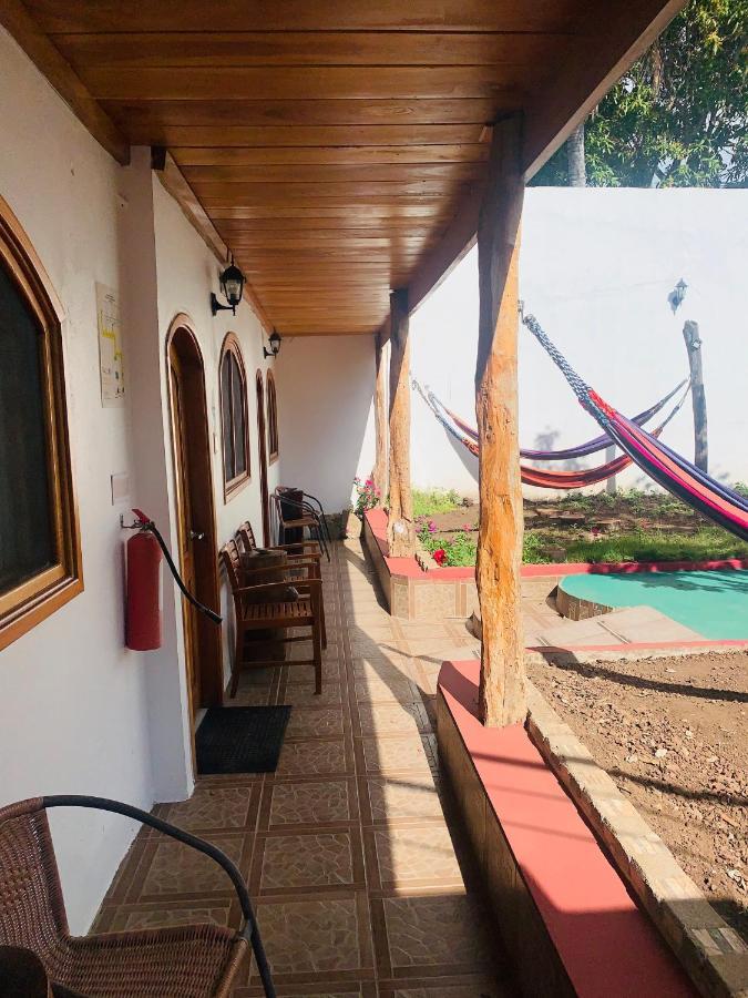 Hostal White House Galapagos Puerto Ayora  Ngoại thất bức ảnh