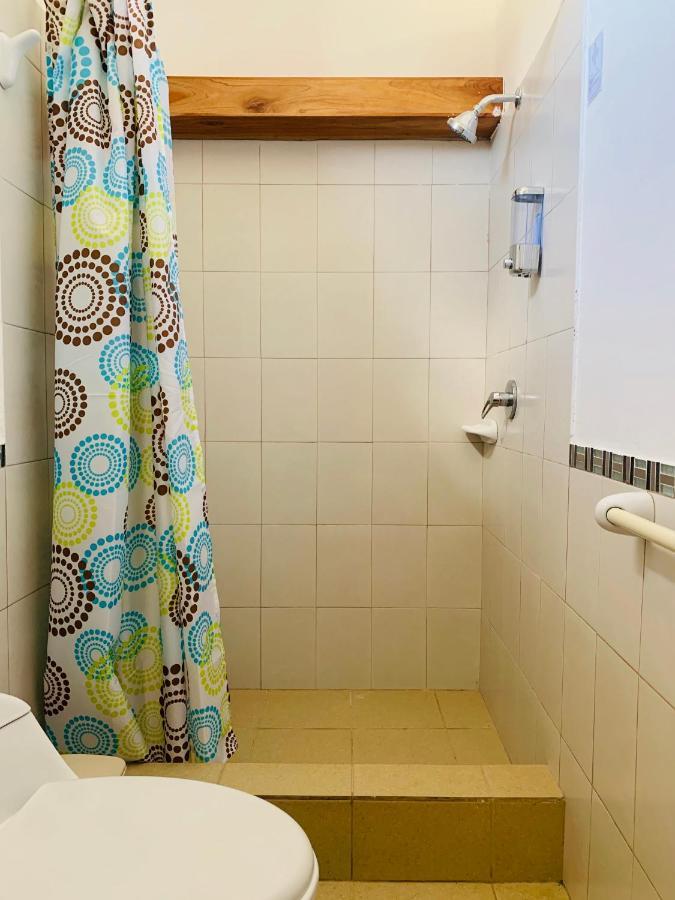 Hostal White House Galapagos Puerto Ayora  Ngoại thất bức ảnh