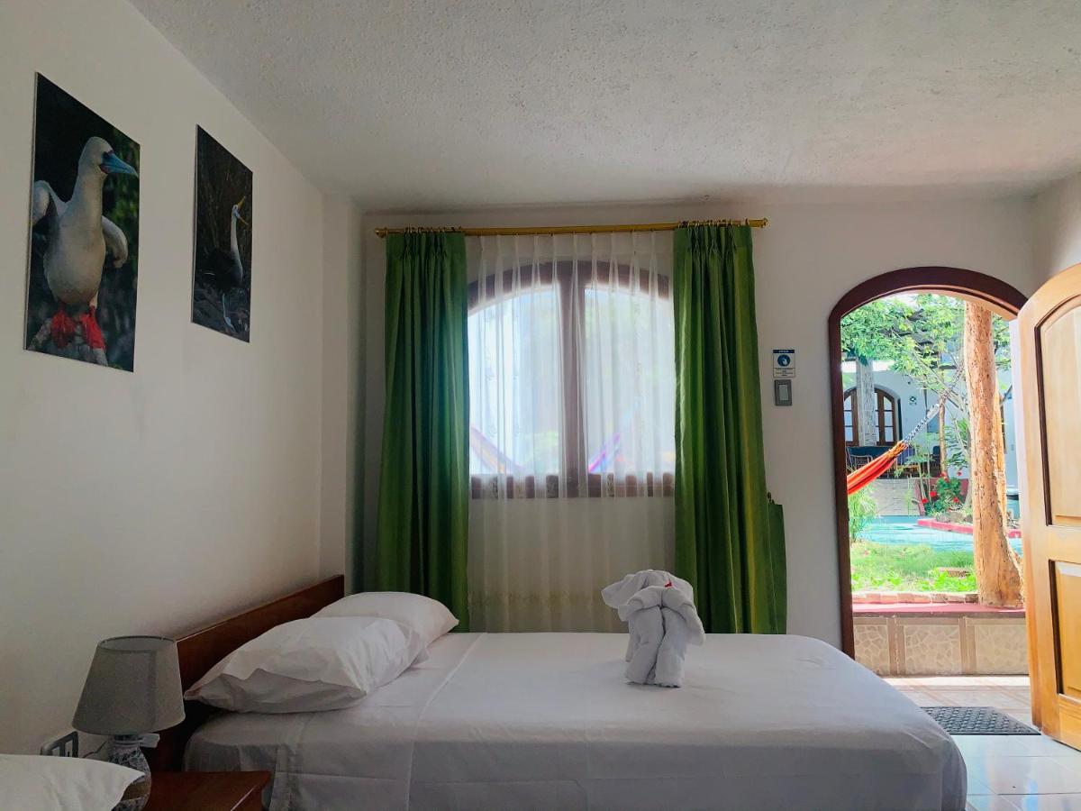 Hostal White House Galapagos Puerto Ayora  Ngoại thất bức ảnh