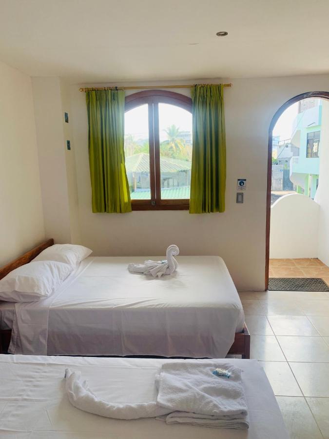Hostal White House Galapagos Puerto Ayora  Ngoại thất bức ảnh