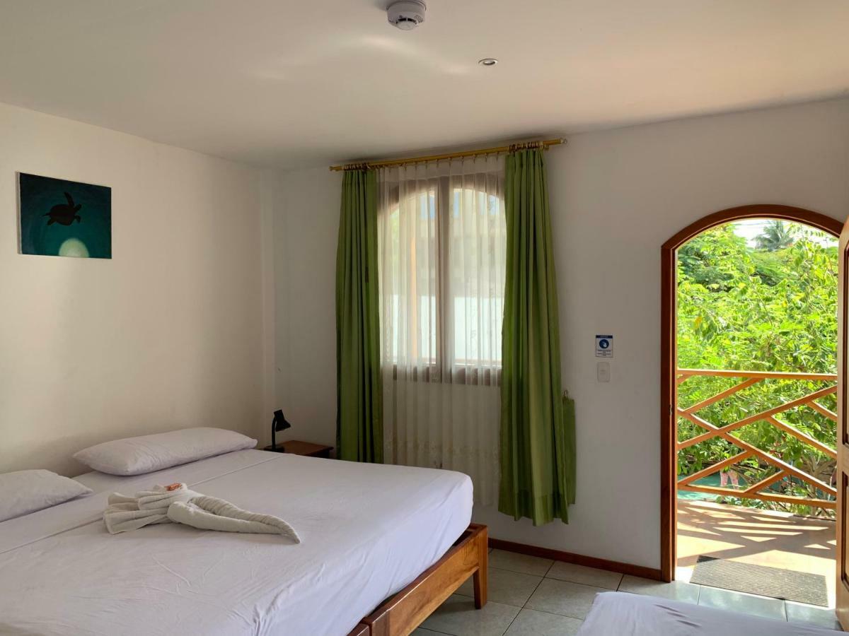 Hostal White House Galapagos Puerto Ayora  Ngoại thất bức ảnh
